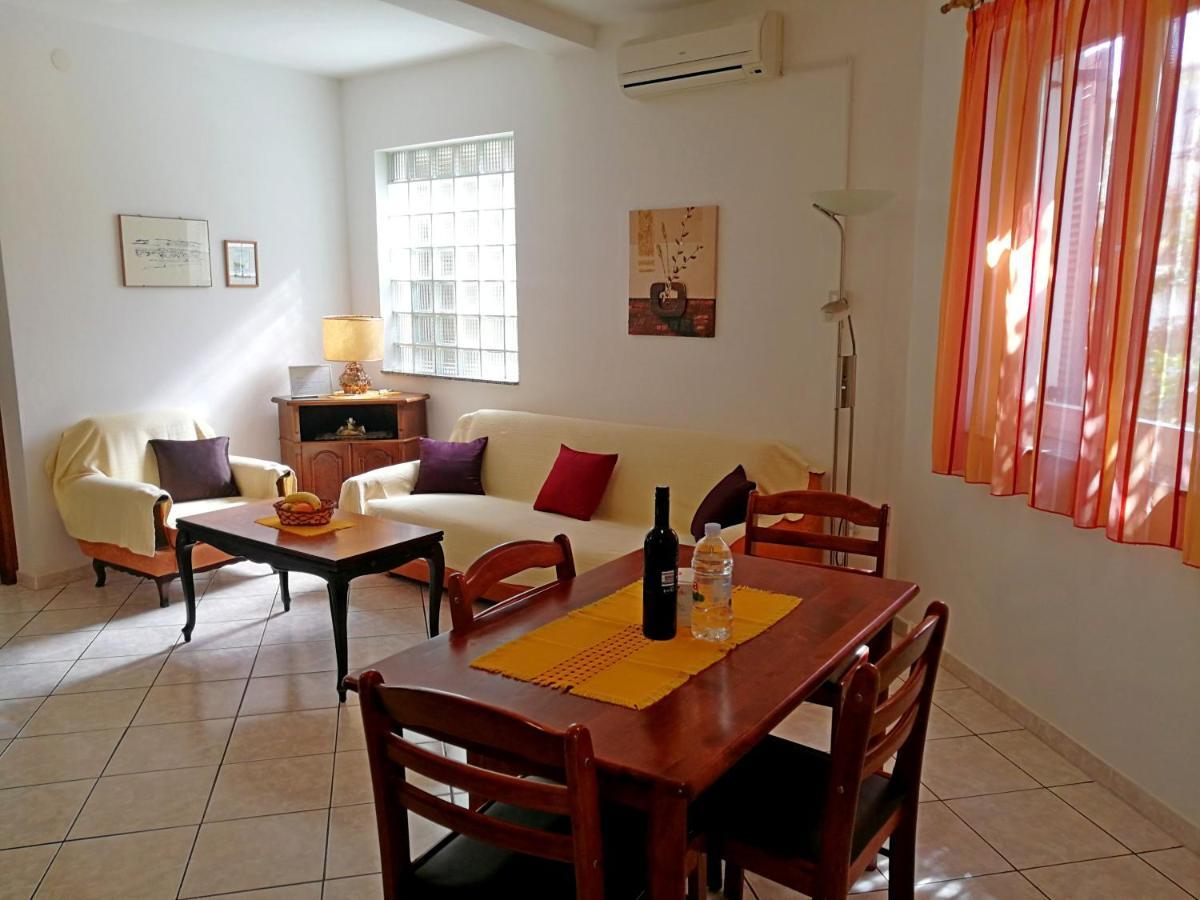 Apartments Ines Медулин Экстерьер фото